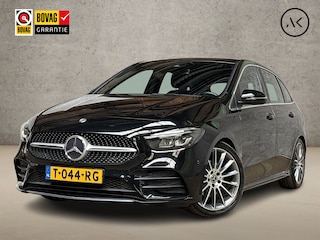 Mercedes-Benz B-klasse 180 AMG Sport Automaat (GROOT NAVI, TREKHAAK, LEDER/ALCANTARA, STOELVERWARMING, WIDESCREEN, SPORTSTOELEN, 19'' LM VELGEN, NIEUWE APK, NIEUWSTAAT)