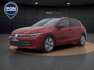 Volkswagen Golf 1.5 eHybrid Life Edition | Pano dak | Trekhaak | Camera | Stuur-/Stoelverwarming |