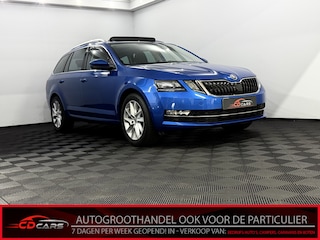 Skoda Octavia Combi 1.0 TSI Greentech Style Business Panoramadak, Navi, Parkeersensoren, Keyless start, Cruise control, Stoelverwarming, A start stop, Lichtmetalen velgen
