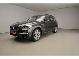 BMW X3 xDrive30i Leder / Panoramadak / Trekhaak / / Camera / Harman-Kardon / Head-up / Alu wielen 19 inch