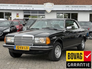 Mercedes-Benz 200-serie 200-280 (W123) 230 CE