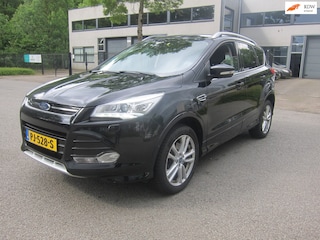 Ford Kuga 2.0 TDCI Titanium Styling Pack 4WD APK 05-2027 !!