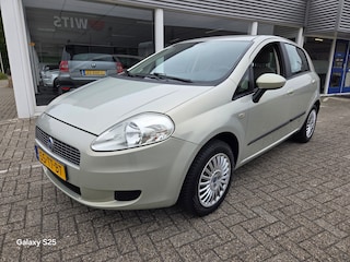 Fiat Punto Grande 1.4 Dynamic