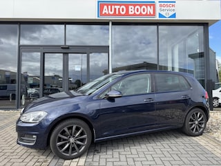 Volkswagen Golf 1.2 TSI 110PK HIGHLINE NAVI/P-CAM/LEER/CLIMA/ APPCARPLAY/MASSAGEFUNCTIE/KUIPZETELS/2XPDC/17"LMV/S&S/MEDIA/BTA/STOELVERWARMING/ - 2 EIG./NL AUTO/KM=NAP