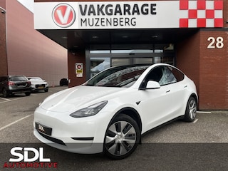Tesla Model Y RWD 60 kWh 1e EIGENAAR 27.000 KM!!!! // PANODAK // NAVI // ADAPTIVE CRUISE // CLIMA // AUTOPILOT // 360 CAMERA // LEDEREN BEKLEDING //