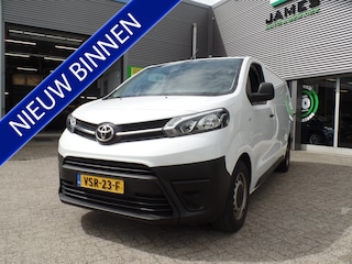 Toyota Proace 1.5 D-4D Live Long, 3 Zitplaatsen!!, Navigatie, Airco, Cruise controle, Elek ramen/Spiegels, Schuifdeur rechts, Trekhaak, Uniek 42.000km, Ex eerste eigenaar!! 3 zitplaatsen, Uniek 42.000km.