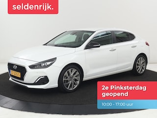 Hyundai i30 Fastback 1.0 T-GDI Premium | Carplay | Half leder | Full LED | Navigatie | Keyless | Climate control | Camera | Bluetooth | Cruise control | Parkeerhulp