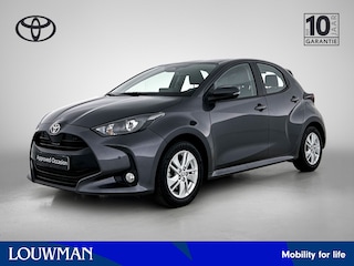 Toyota Yaris 1.5 Hybrid 115 Dynamic Comfort Pack | Dealeonderhouden | Stuur en stoelverwarming | PDC rondom | Onderweg-naar-dealer