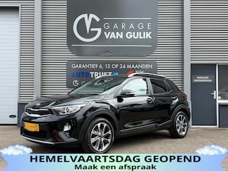Kia Stonic 1.0 T-GDi 120PK Navi,Clima,CarPlay,Trekhaak,Camera,Isofix,Pdc,Stoel&StuurVerwarming,UsbAux,Dakrail,Bluetooth,HogeInstap