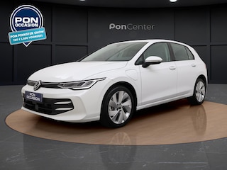 Volkswagen Golf 1.5 eHybrid Life Edition | ACC | Stuur-/Stoelverwarming | Spiegelpakket | Parkeerhulp | Carplay | 17'' |
