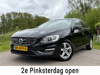 Volvo V60 2.0 D4 Nordic+ / Incl. BTW / 1 Eigenaar / Automaat / Distributie verv. / Clima / Stoel-Bank verw. / Camera / Navi / CC /