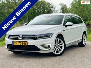 Volkswagen Passat Variant 1.4 TSI GTE Connected Series BTW Panodak Leder Clima Head-Up Digitaal Dashboard Carplay Trekhaak 18INCH