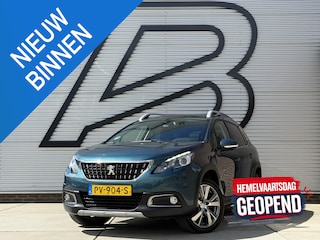 Peugeot 2008 1.2 PureTech Allure Navi|Clima|Cruise|Camera|Pano|Carplay|Trekhaak|PDC|D-riem vv in 2023|N.A.P|APK tot 09-2026