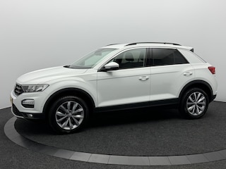 Volkswagen T-Roc 1.5 TSI 150PK Style | Trekhaak | Automaat | Virtual Display | Camera | Stoel/Stuurverwarming