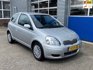 Toyota Yaris 1.0 VVT-i Sol MMT