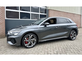 Audi A3 Sportback 45 TFSI e S-Line edition Comp. Leder/Alcantara,Matrix,Stoelverw,El klep,28950incl btw