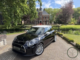 Mini Mini Electric Essential 33 kWh | PDC | DigiDash | SportStoelen | BTW |