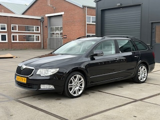 Skoda Superb Combi 1.8 TSI Comfort DSG Cruise Navi PDC NAP