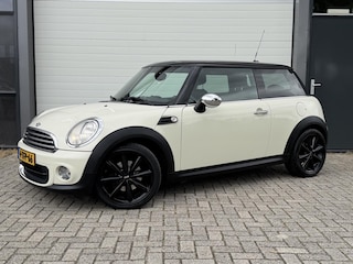 Mini Cabrio 1.6 55KW Chili 17 inch navigatie