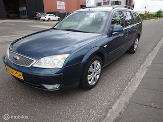 Ford Mondeo Wagon 1.8-16V First Edition