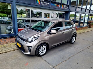 Kia Picanto 1.0 MPi 67pk 4-zits ComfortPlusLine Navigator Carplay All-in prijs + 12 mnd garantie.