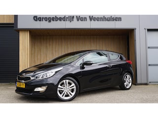 Kia ProCeed 1.6 GDI 135pk 3Drs Business Pack Navi A-Camera 17inch LM Clima *NL auto* Keurig exemplaar!