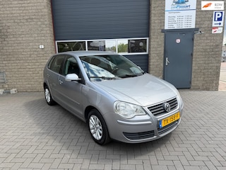 Volkswagen Polo 1.4-16V Trendline
