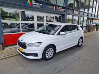 Skoda Fabia 1.0 TSI 95pk Ambition Led DAB Carplay All-in prijs + 12 mnd garantie.