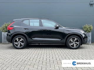 Volvo XC40 1.5 T3 R-Design | Pano | 360 camera | Harman/Kardon | ACC | Stoel & stuurverwarming | BLIS
