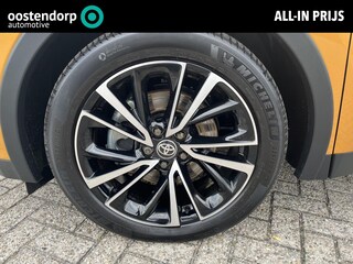 Toyota C-HR 2.0 Plug-in Hybrid 220 Première Edition | All-in prijs | Automaat | Panoramadak | Adaptive cruise control |