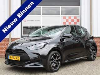 Toyota Yaris 1.5 Hybrid Active Automaat /NAVI/16'LM/Camera/ACC/Climate control/Apple carplay/DAB+/CV/ISOFIX/2e eig!