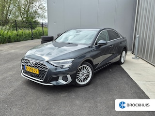 Audi A3 Limousine 30 TFSI Business edition 110Pk DSG/AUTO | Achteruitrijcamera | Parkeer assistent | Navigatie | Apple carplay Android auto | Keyless start | Cruise control DAB | 17"LMV