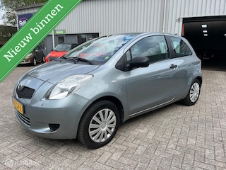 Toyota Yaris 1.0 VVTi Idols / AIRCO