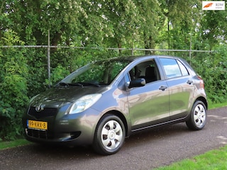 Toyota Yaris 1.3 VVTi Sol