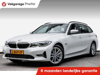 BMW 3-serie Touring 320e Business Edition Plus Trekhaak/ Leer/ Stoelverwarming/ Camera/ Laserlight