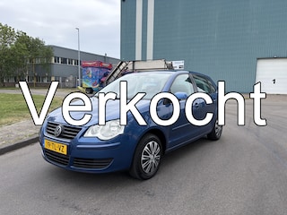 Volkswagen Polo 1.4-16V Optive 5-Deurs 81 PK. Zeer fijn rijdende inruilauto met nieuwe APK !!! Distributieriem en waterpomp vervangen bij 218.000 KM !!