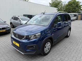 Peugeot Rifter Rolstoelauto 3+1 of 5+0 - Bodemverlaging + Lier - 1e Eigenaar - Rolstoelvervoer