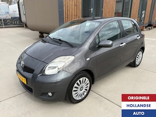 Toyota Yaris 1.3 VVT-i Aspiration Automaat 100% DealerAuto!