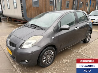 Toyota Yaris 1.3 VVT-i Aspiration Automaat 100% DealerAuto!