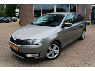 Skoda Rapid Spaceback 1.2 TSI Parkeersens. A, Stoelverwarming, Airco, Cruise control, Elektrische ramen, Leder, 16" LMV