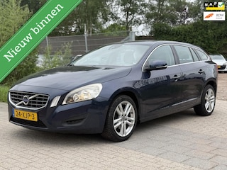 Volvo V60 1.6 T3 Momentum