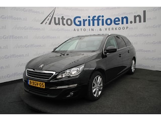 Peugeot 308 SW 1.2 e-THP Blue Lease Executive met trekhaak en panoramadak