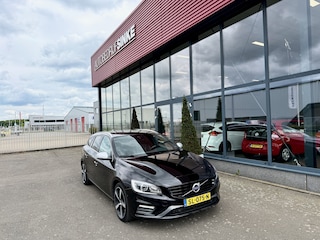 Volvo V60 2.0 T4 Business Sport ECC CRUISE NAVI