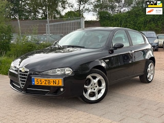 Alfa Romeo 147 2.0 T.Spark Business AIRCO CRUISE LEDER