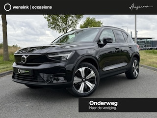 Volvo XC40 Recharge Twin Plus 78 kWh | SOH 94,2% | Warmtepomp | Navigatie | Stoelverwarming | Dodehoekdetectie | Apple Carplay/Android Auto | Achteruitrijcamera | Half stof-leder |