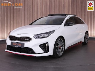 Kia ProCeed GT 1.6 204pk T-GDi |pano|Navi 10,25"|JBL|Apple carplay|blind spot|camera|el. achterklep|adaptive cruise control|stoelverwarming|19" lmv|
