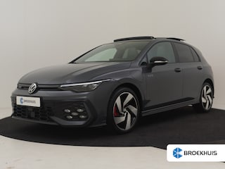 Volkswagen Golf 1.5 eHybrid GTE 272PK DSG/AUTO | Glazen panorama-dak | Head-up Display  |  Trekhaak  Uitklapbaar | Achteruitrijcamera | Stoel/stuur verwarming en ventilatie | Apple carplay Android auto | Verlichte grille/strip | Keyless | Cruise control adaptief | Navigatie |