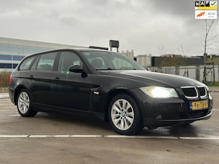 BMW 3-serie Touring 318i