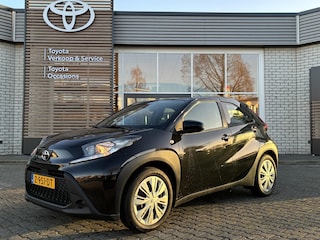 Toyota Aygo PLAY APPLE/ANDROID CAMERA AD-CRUISE 7"DISPLAY DAB NL-AUTO