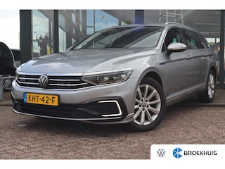 Volkswagen Passat Variant 1.4 TSI PHEV GTE Business | Achteruitrijcamera | Cruise control adaptief | Lichtmetalen velgen multi-spaaks 17"